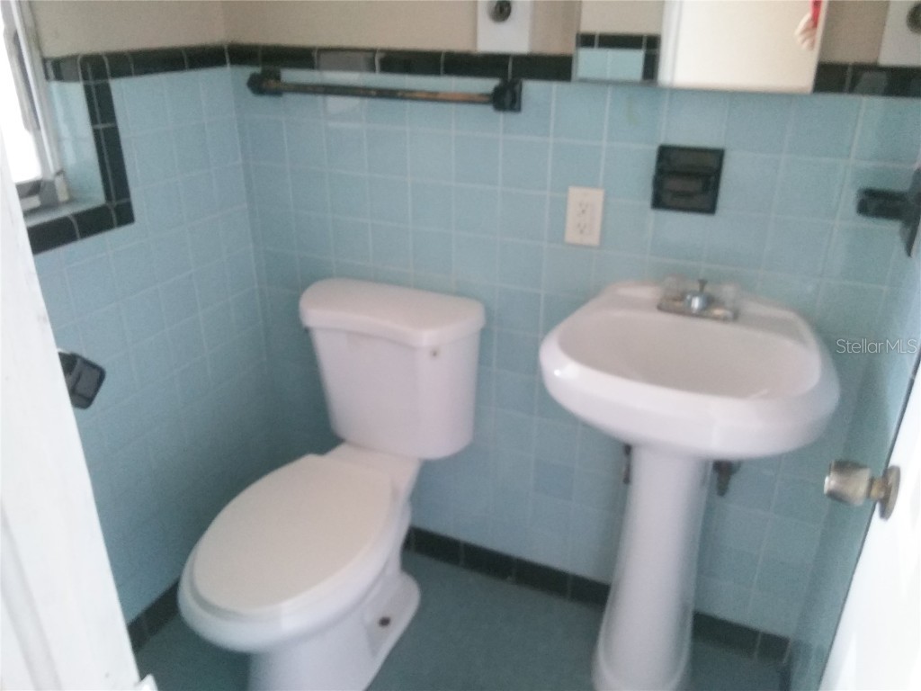 986 22nd Avenue S #2 Saint Petersburg FL 33705 TB8403726 image8