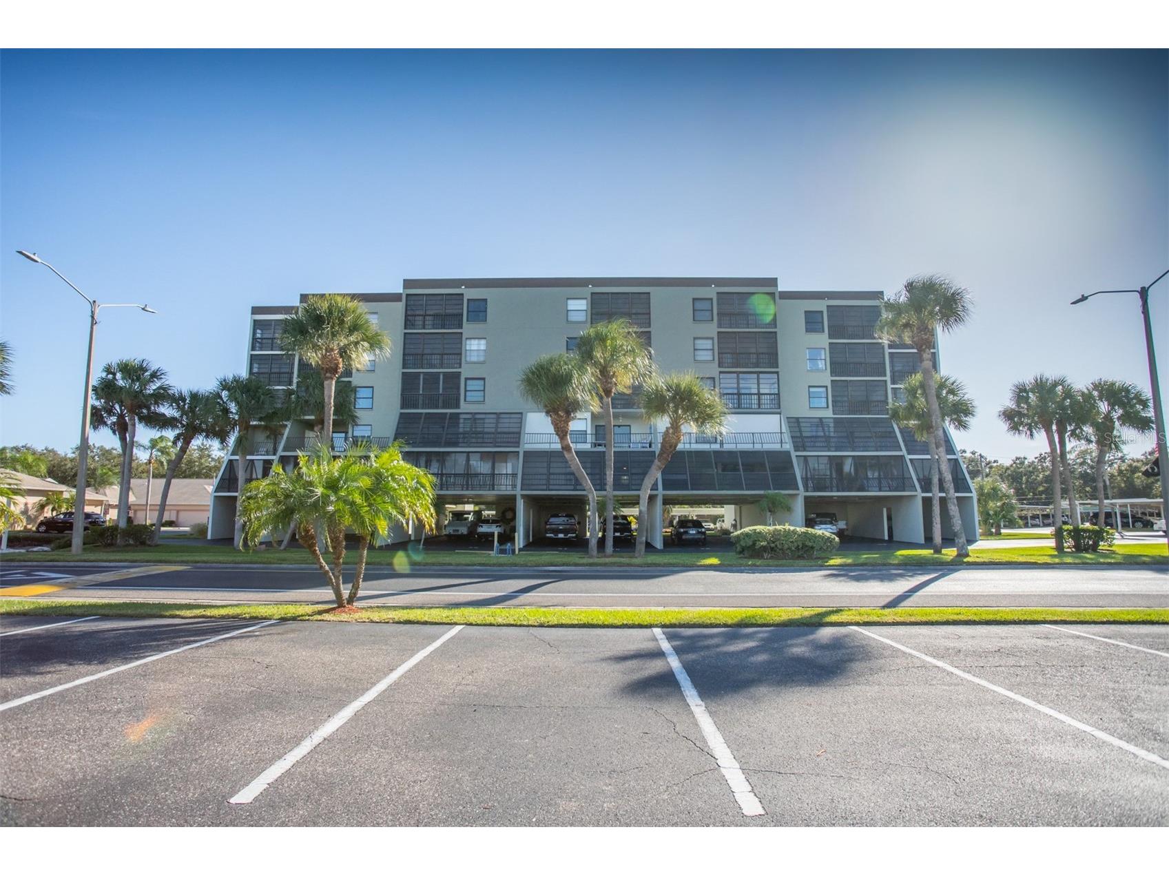 9860 62nd Terrace N #1014 Saint Petersburg FL 33708 TB8459048 image1