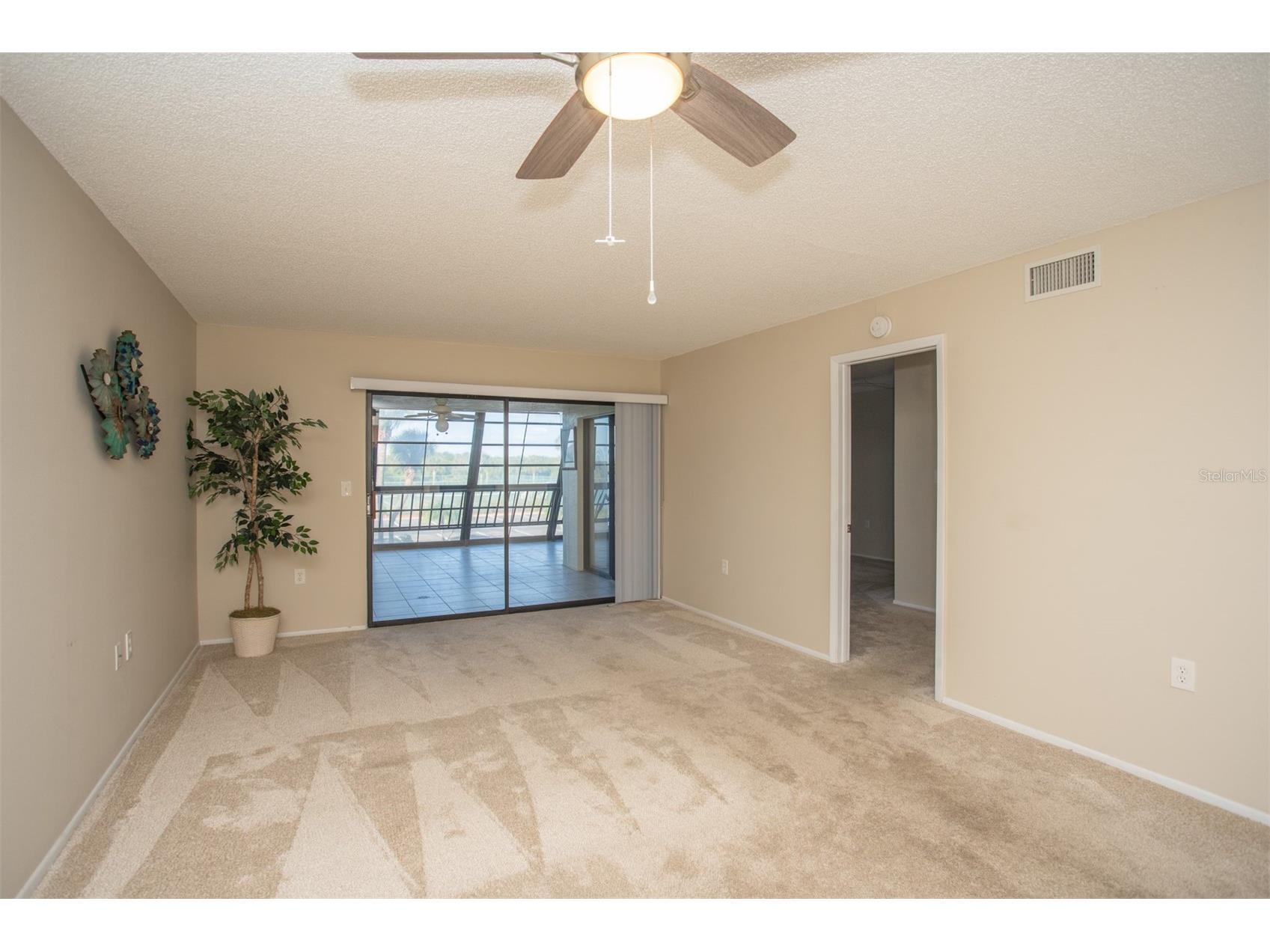 9860 62nd Terrace N #1014 Saint Petersburg FL 33708 TB8459048 image14