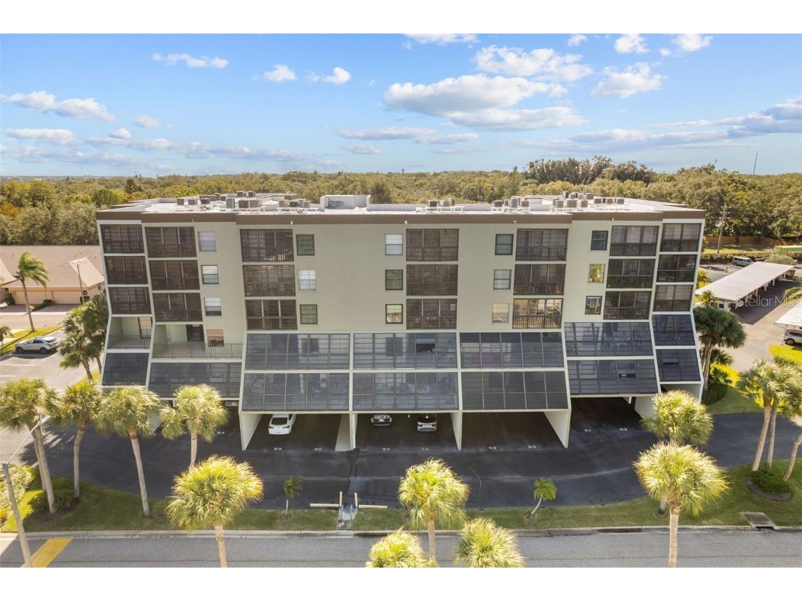 9860 62nd Terrace N #1015 Saint Petersburg FL 33708 U8228978 image1