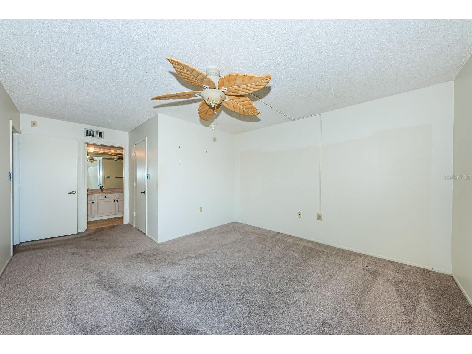 9860 62nd Terrace N #1025 Saint Petersburg FL 33708 TB8491615 image19