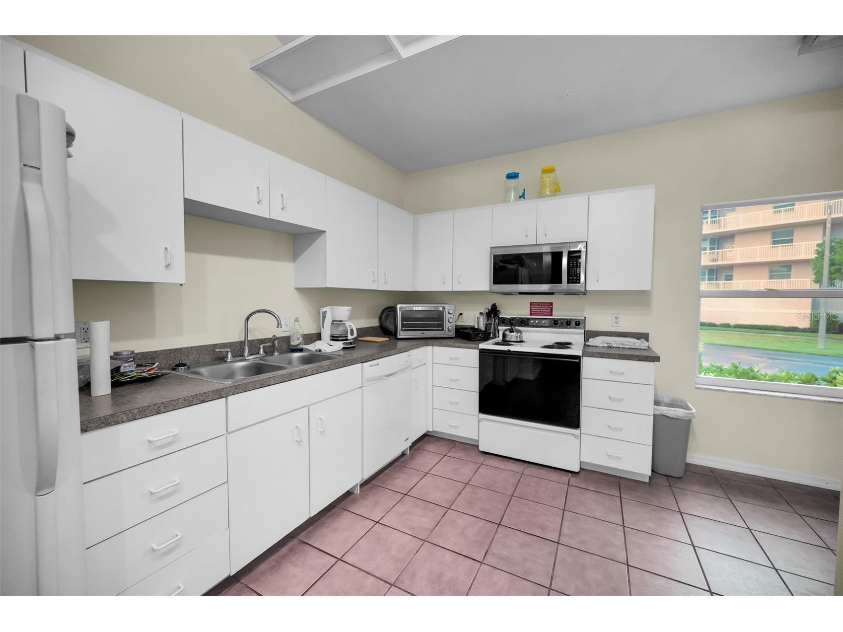 9860 62nd Terrace N #1025 Saint Petersburg FL 33708 TB8491615 image40