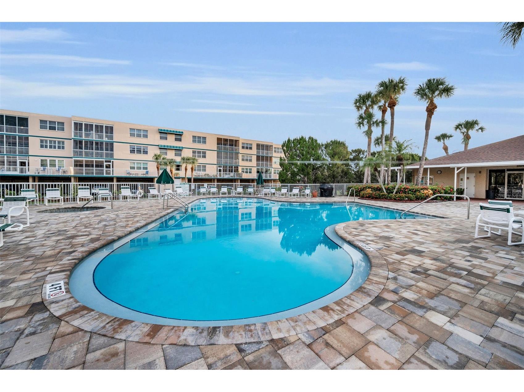 9860 62nd Terrace N #1025 Saint Petersburg FL 33708 TB8491615 image47