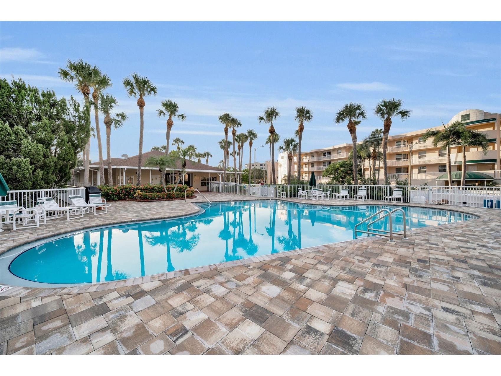 9860 62nd Terrace N #1025 Saint Petersburg FL 33708 TB8491615 image49