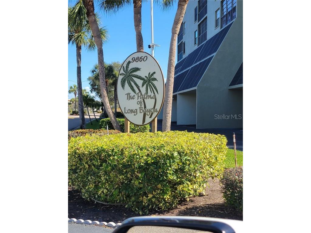 9860 62nd Terrace N #1041 Saint Petersburg FL 33708 U8228770 image1