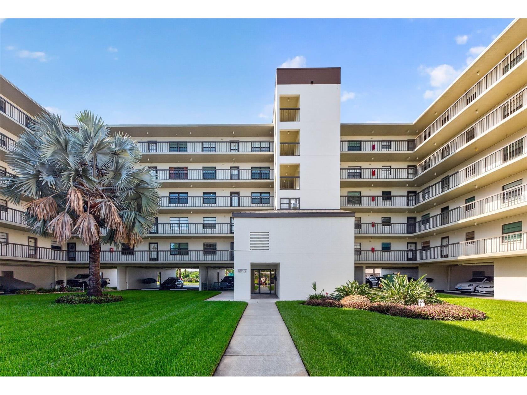 9860 62nd Terrace N #1048 Saint Petersburg FL 33708 TB8531854 image1