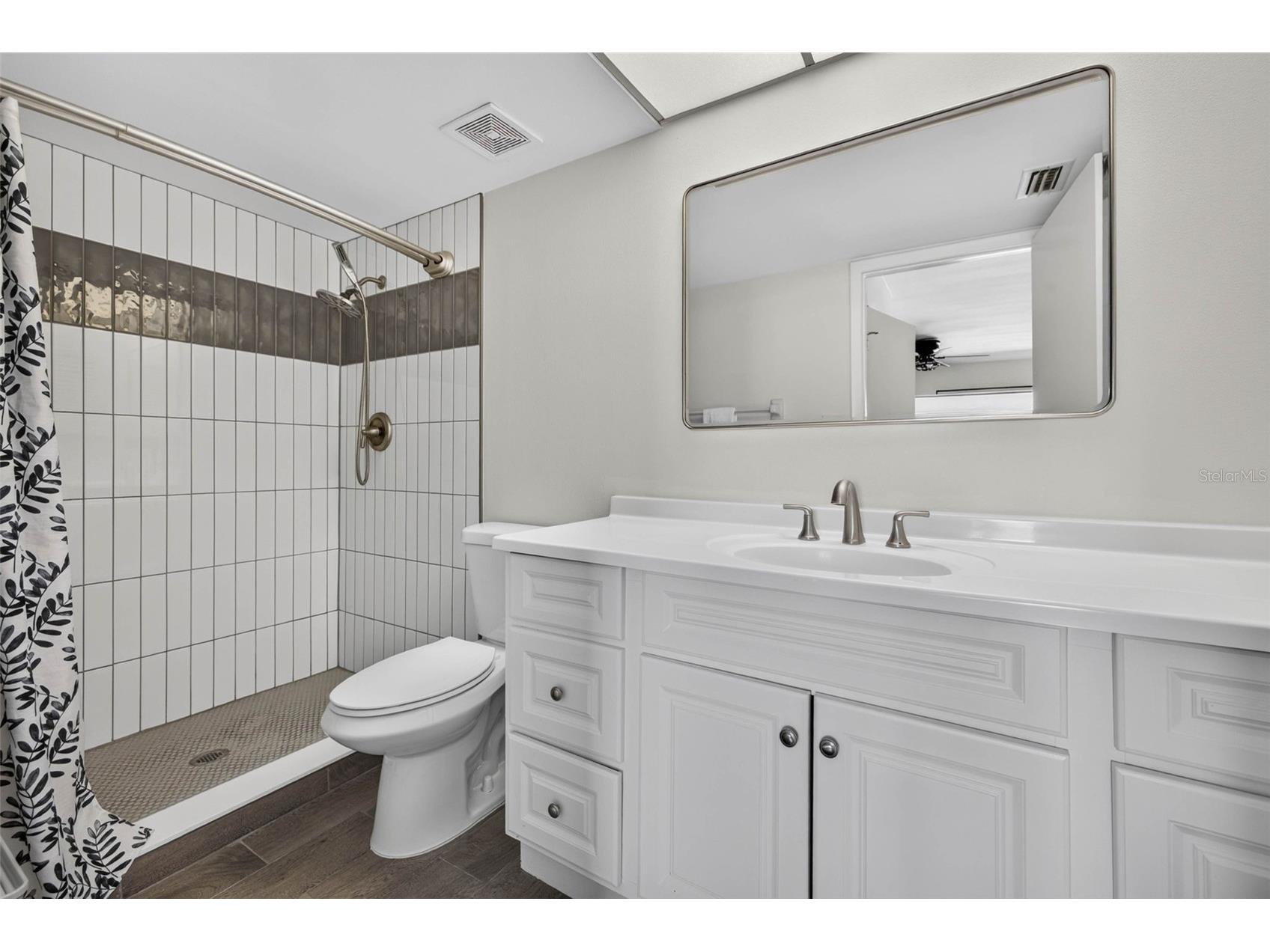 9860 62nd Terrace N #1048 Saint Petersburg FL 33708 TB8531854 image15