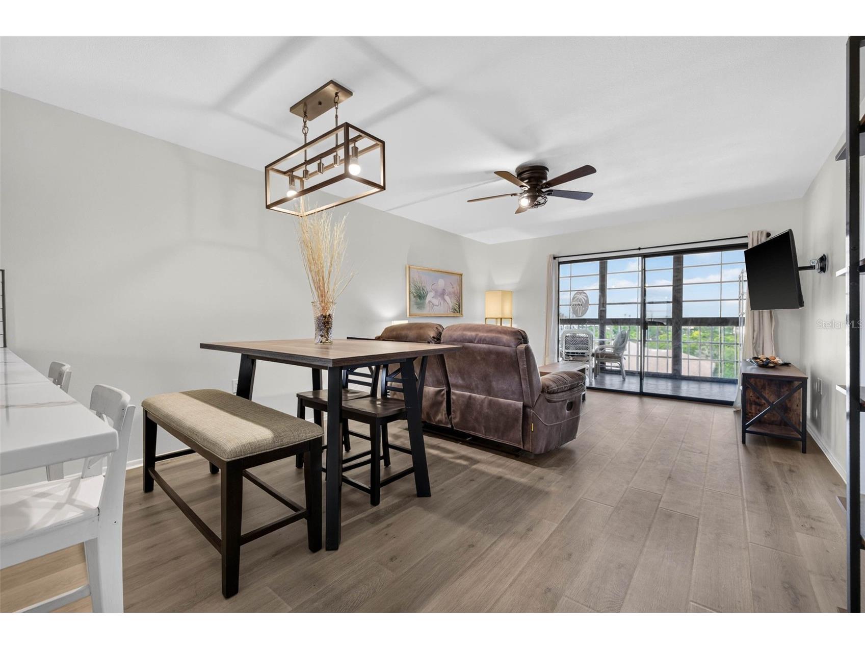 9860 62nd Terrace N #1048 Saint Petersburg FL 33708 TB8531854 image2