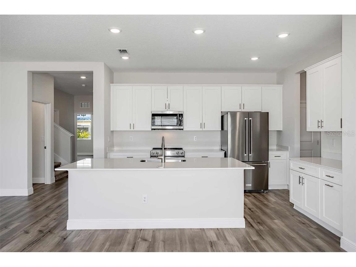 9862 Surrey Rose Drive San Antonio FL 33576 TB8457371 image2