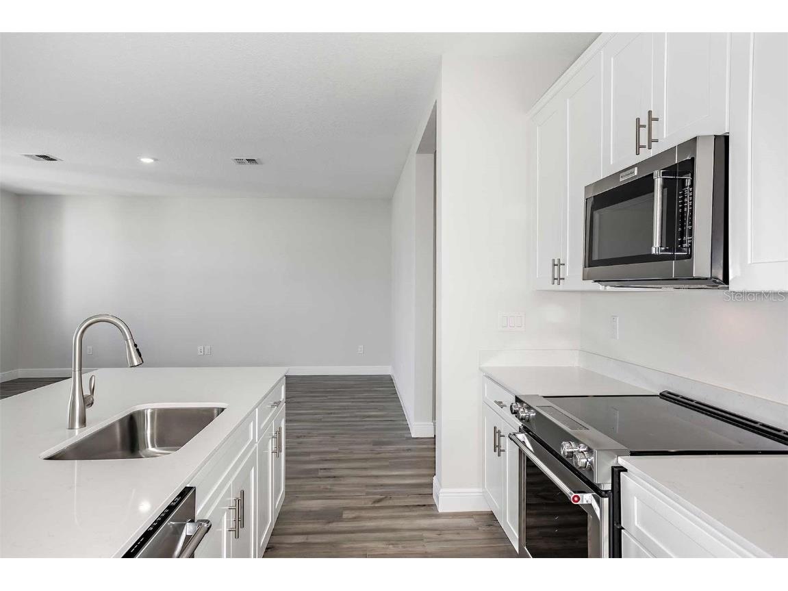 9862 Surrey Rose Drive San Antonio FL 33576 TB8457371 image5