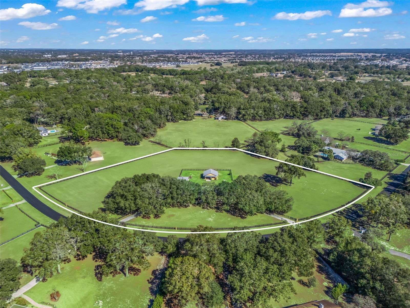 9865 SW 74th Avenue Ocala FL 34476 OM717866 image1