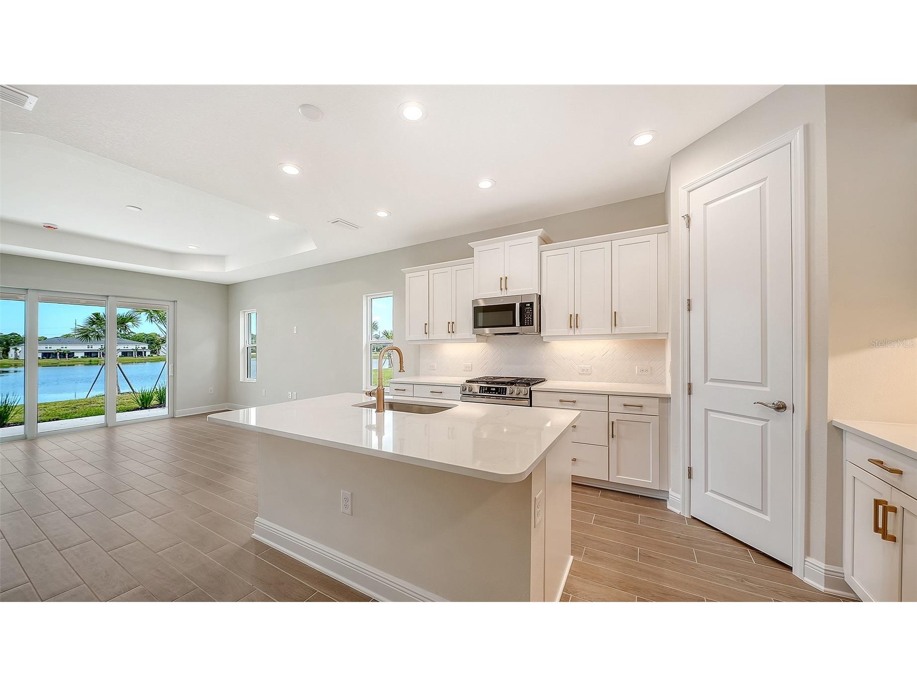 9866 Crystal Isles Circle Sarasota FL 34241 A4697094 image6