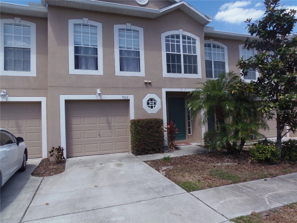 9868 Ashburn Lake Drive Tampa FL 33610 T3437346 image1