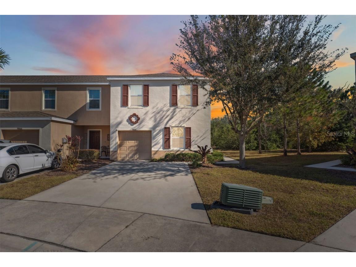 9868 Hound Chase Drive Gibsonton FL 33534 TB8326054 image1
