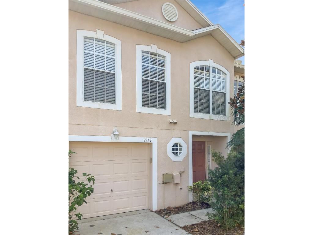9869 Ashburn Lake Drive Tampa FL 33610 T3430808 image1
