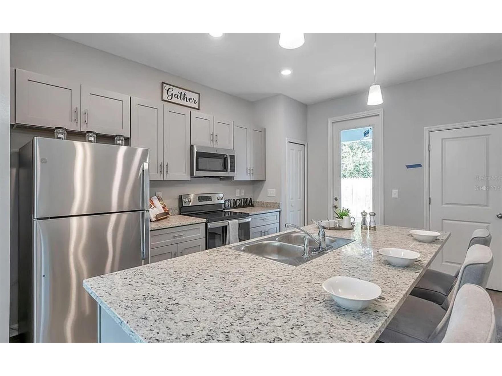 987 12th Avenue S Saint Petersburg FL 33705 TB8508501 image22