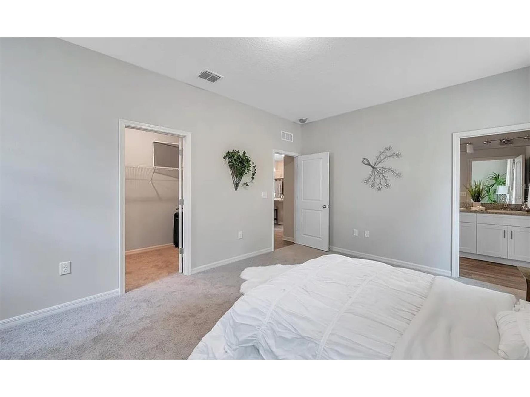 987 12th Avenue S Saint Petersburg FL 33705 TB8508501 image8