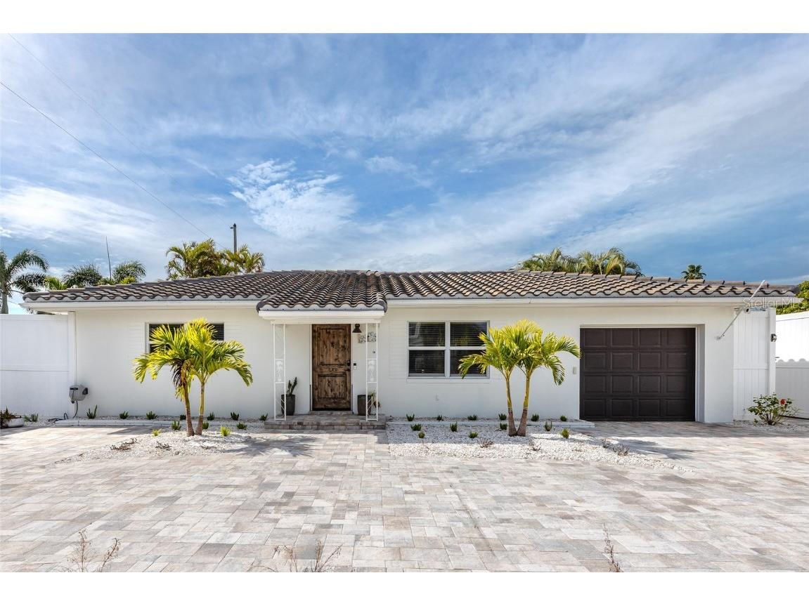 987 Boca Ciega Isle Drive Saint Pete Beach FL 33706 U8228060 image1