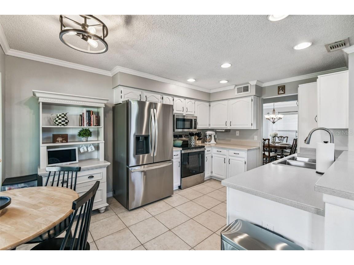 987 Cross Cut Way Longwood FL 32750 - WEST LAKE O6370120 image13