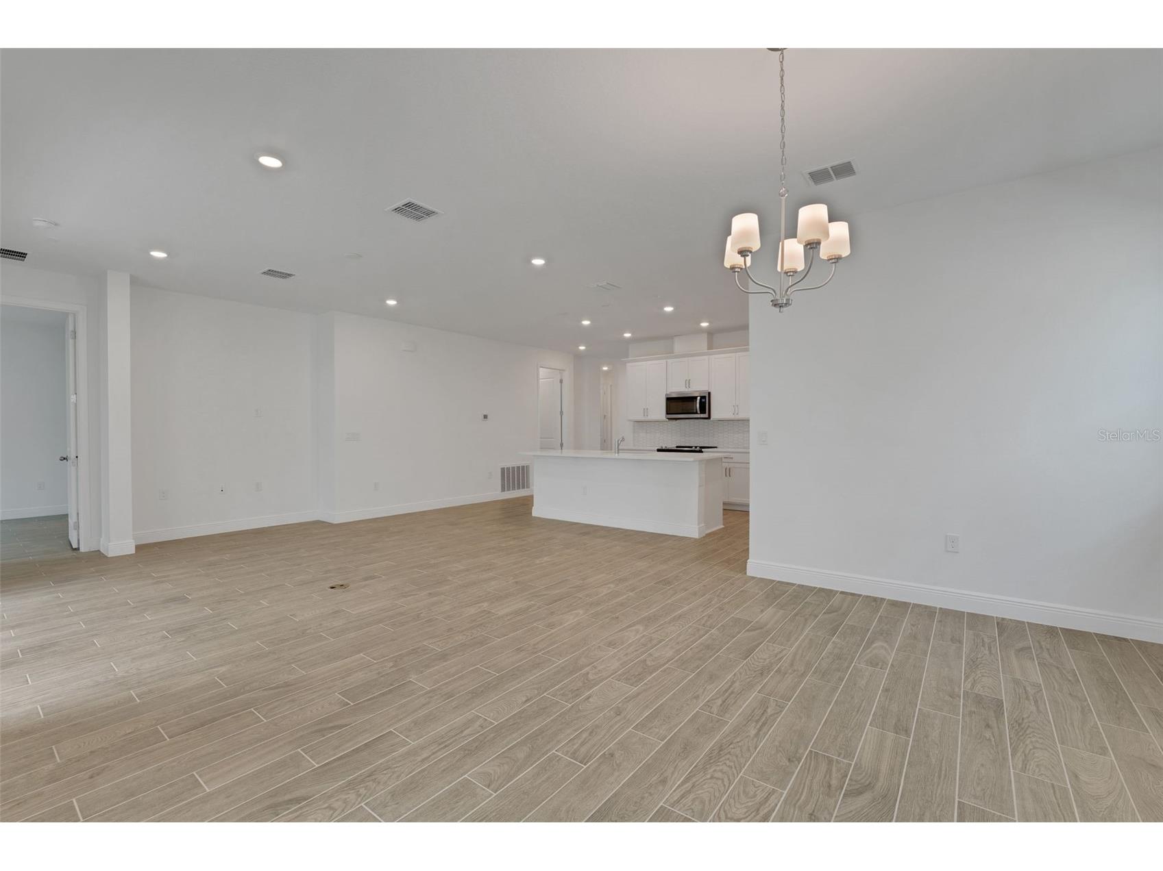 987 Fiesta Key Circle Lady Lake FL 32159 G5107190 image21
