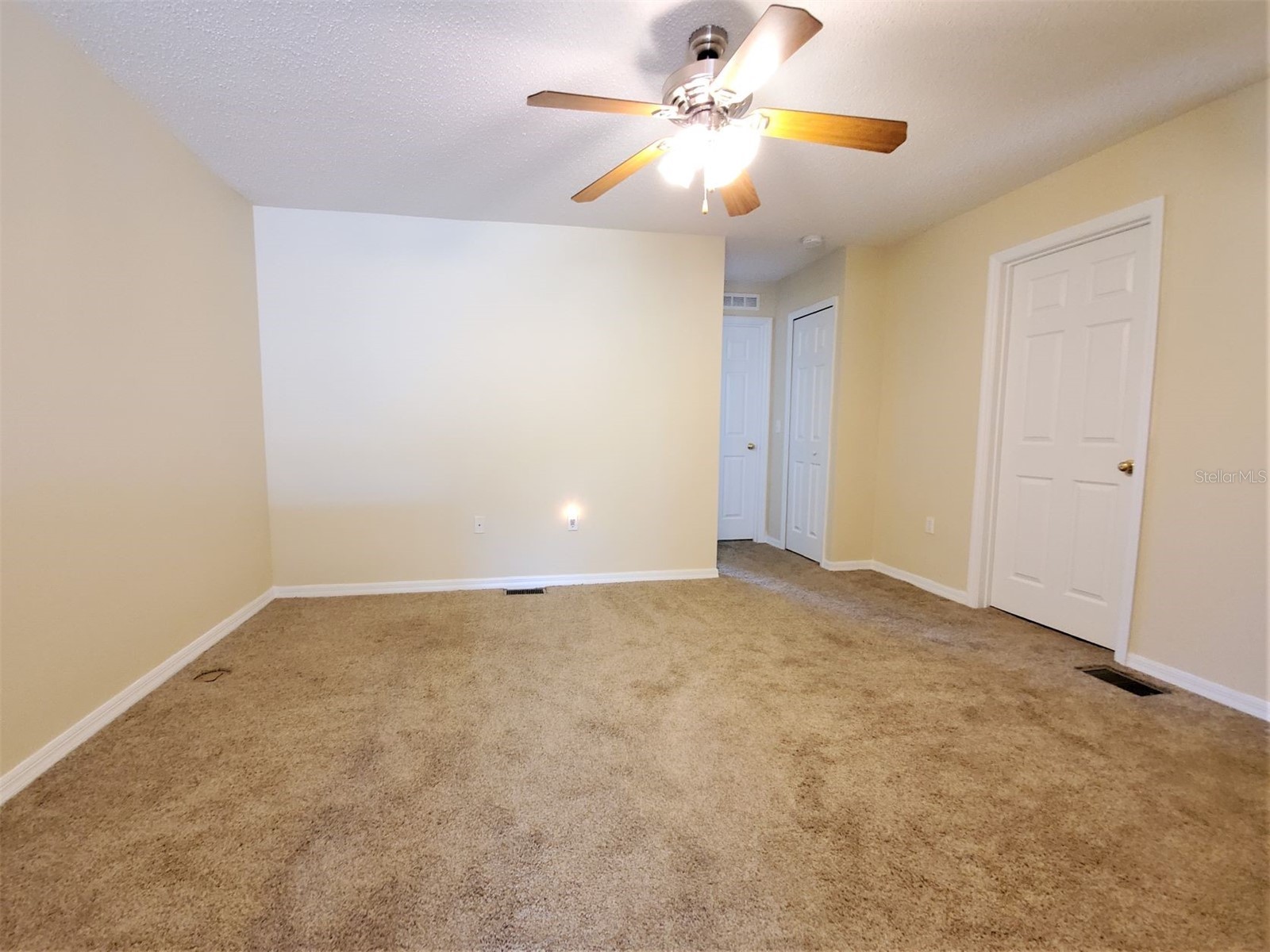 9870 Ashburn Lake Drive Tampa FL 33610 TB8513678 image12