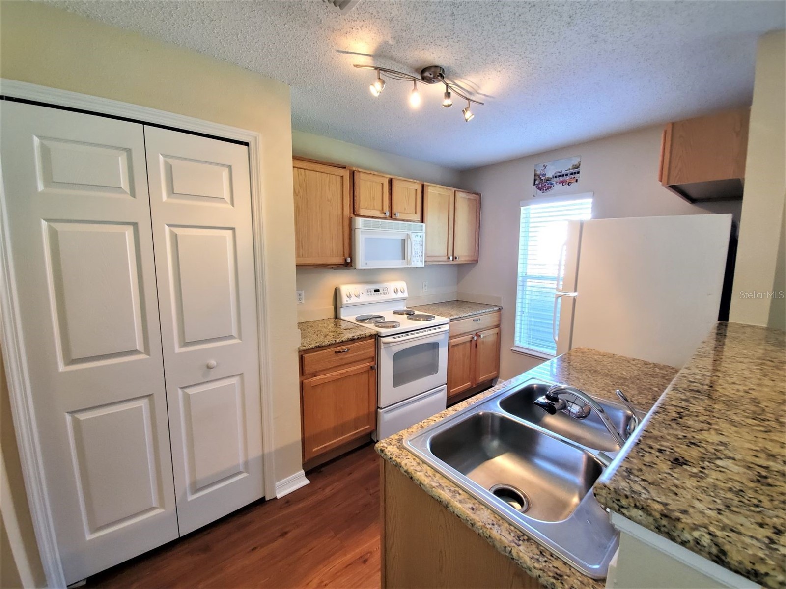 9870 Ashburn Lake Drive Tampa FL 33610 TB8513678 image7