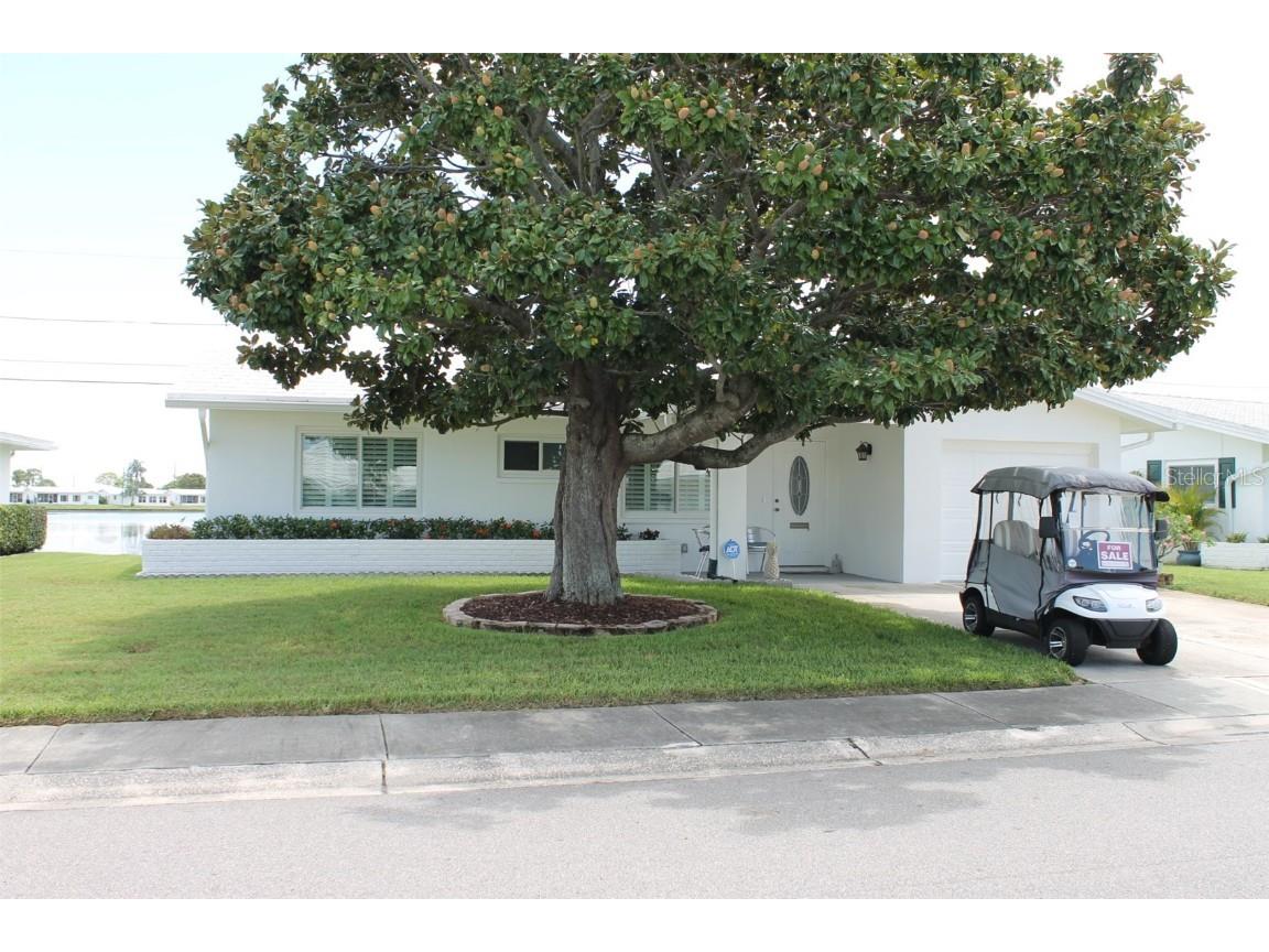 9875 Mainlands Boulevard W Pinellas Park FL 33782 U8211253 image1