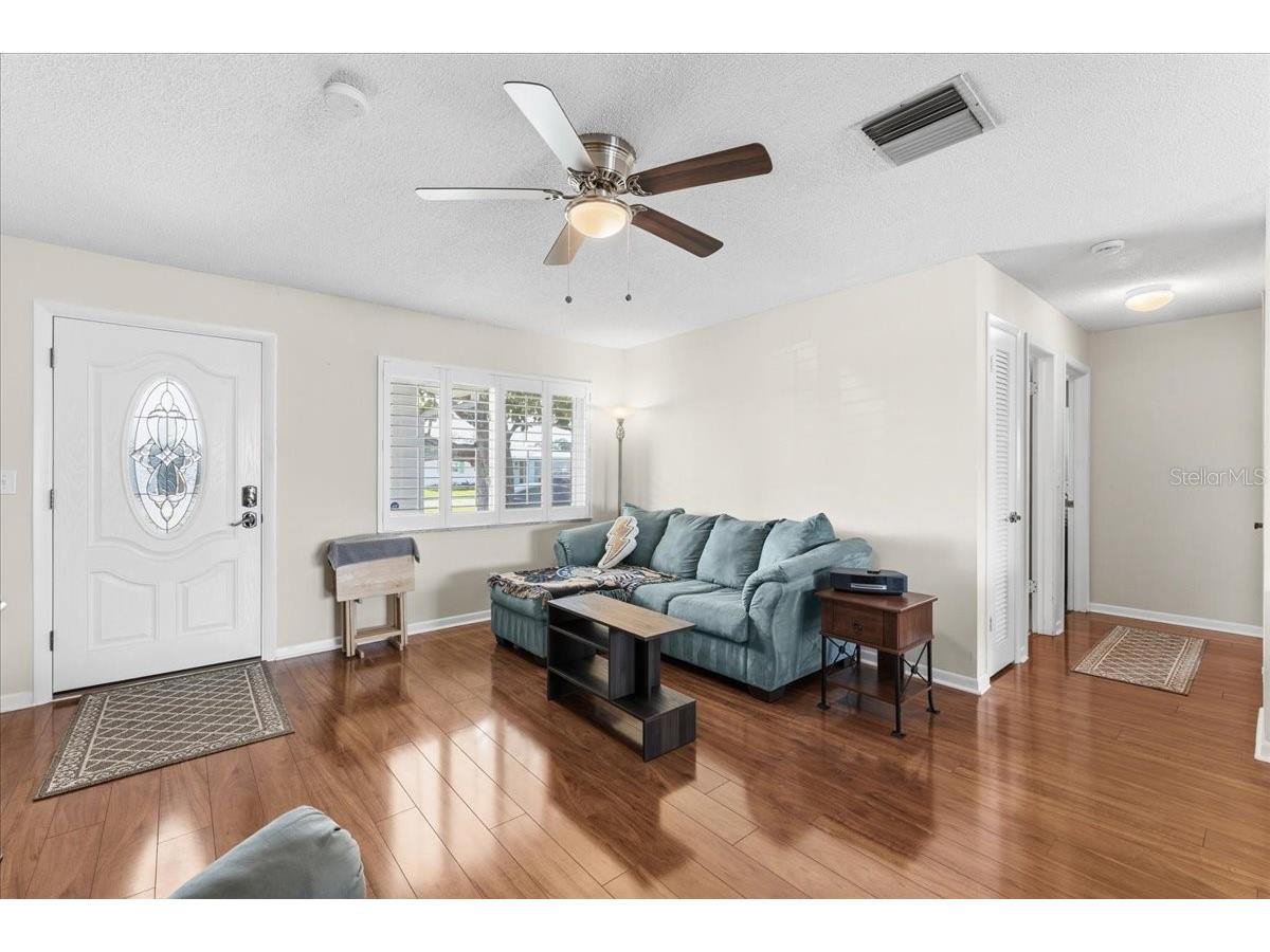 9875 Mainlands Boulevard W Pinellas Park FL 33782 TB8503437 image9