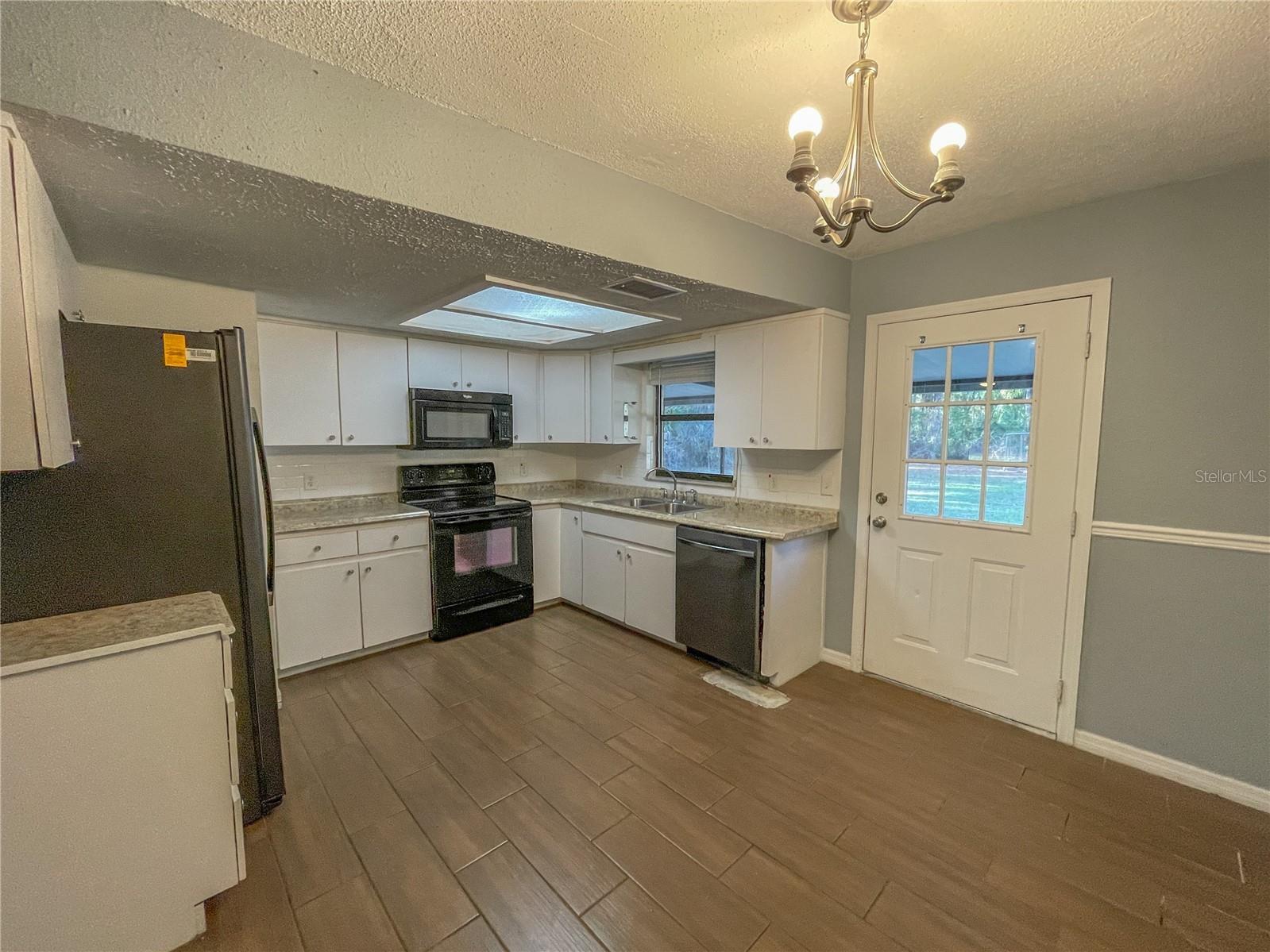 9875 W Orchard Street Crystal River FL 34428 OM718937 image4