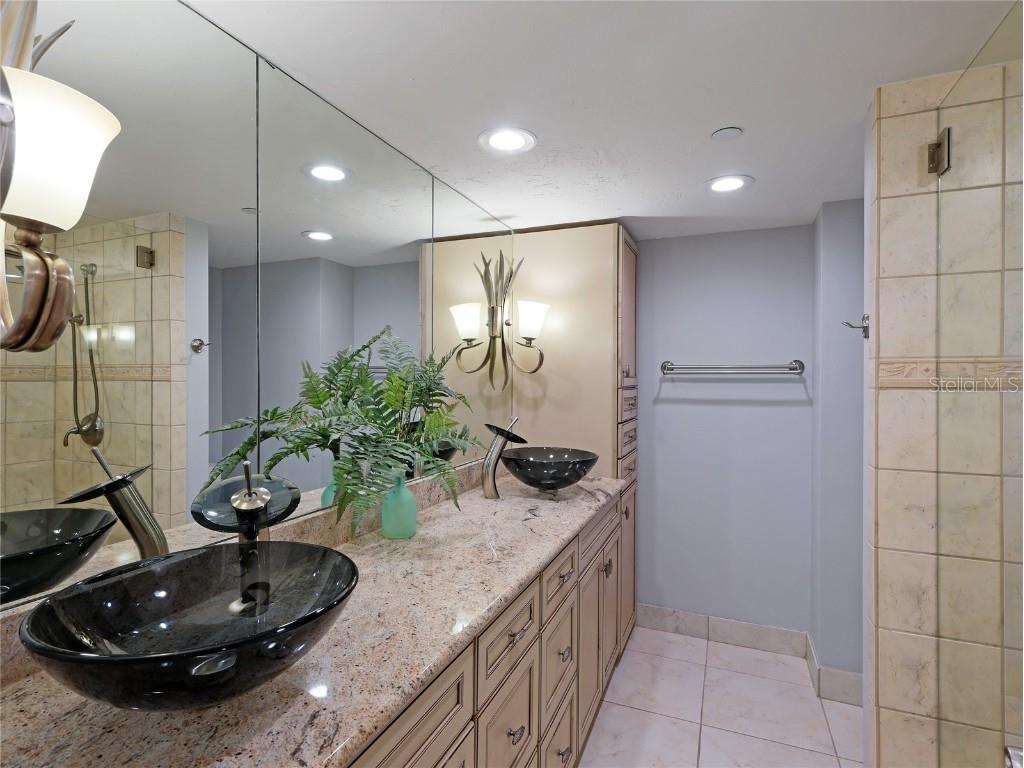 988 Blvd Of The Arts #1011 Sarasota FL 34236 - SARASOTA BAY A4669131 image24