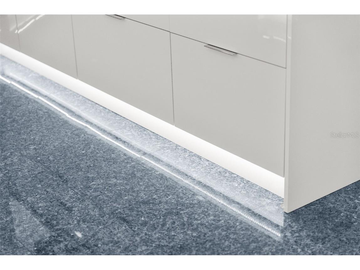 988 Blvd Of The Arts #109 Sarasota FL 34236 A4646515 image26