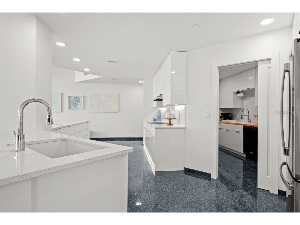 988 Blvd Of The Arts #109 Sarasota FL 34236 - SARASOTA BAY A4656774 image4