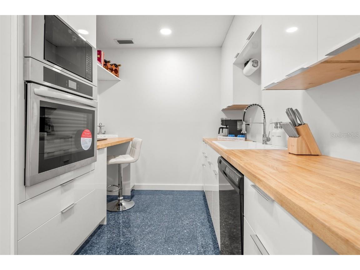 988 Blvd Of The Arts #109 Sarasota FL 34236 - SARASOTA BAY A4656774 image43