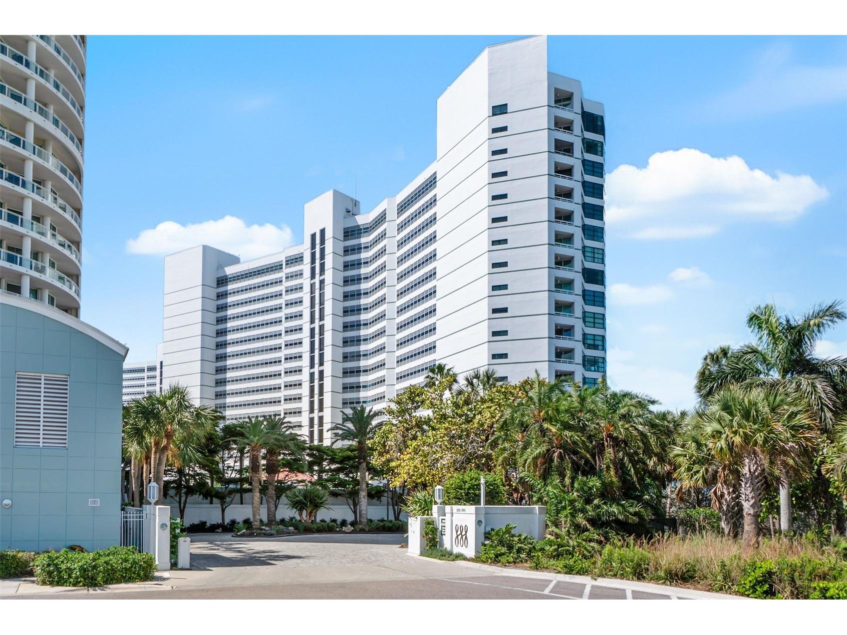 988 Blvd Of The Arts #1116 Sarasota FL 34236 - SARASOTA BAY A4690957 image1