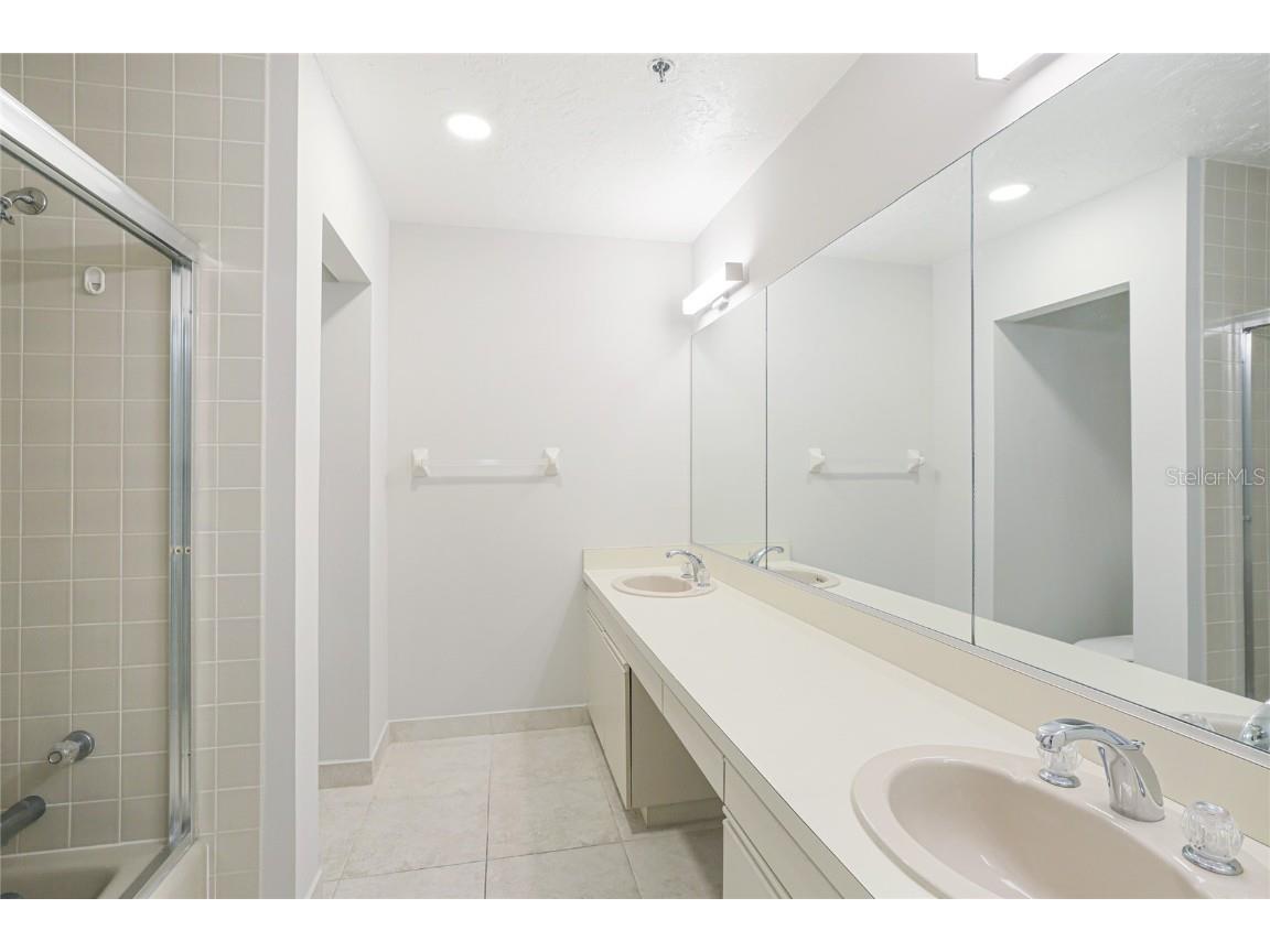 988 Blvd Of The Arts #115 Sarasota FL 34236 - SARASOTA BAY A4674014 image3