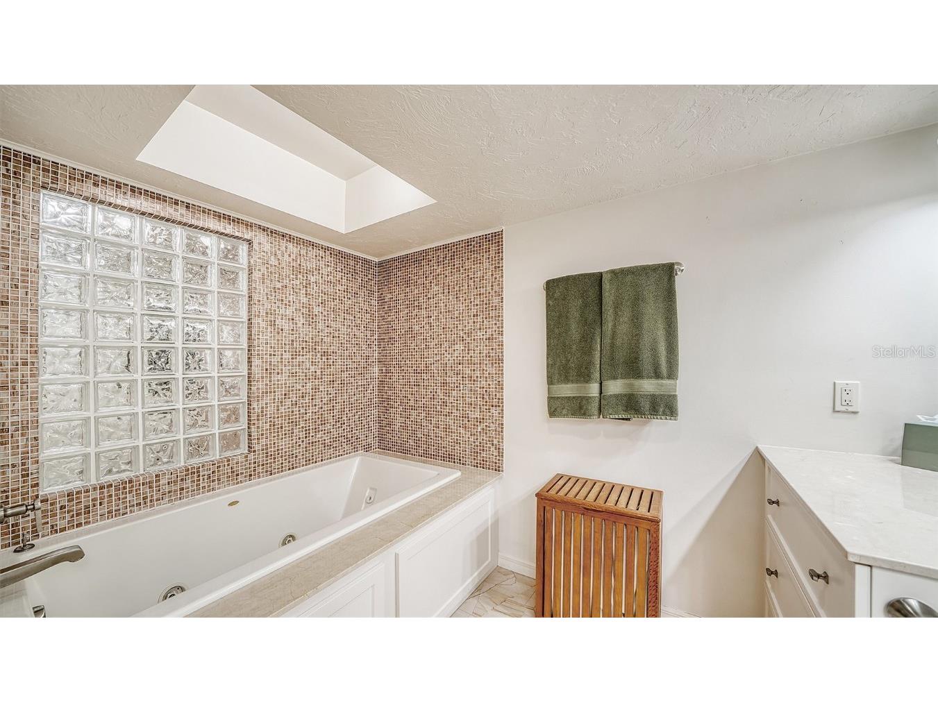 988 Blvd Of The Arts #1214 Sarasota FL 34236 - SARASOTA BAY A4674022 image24