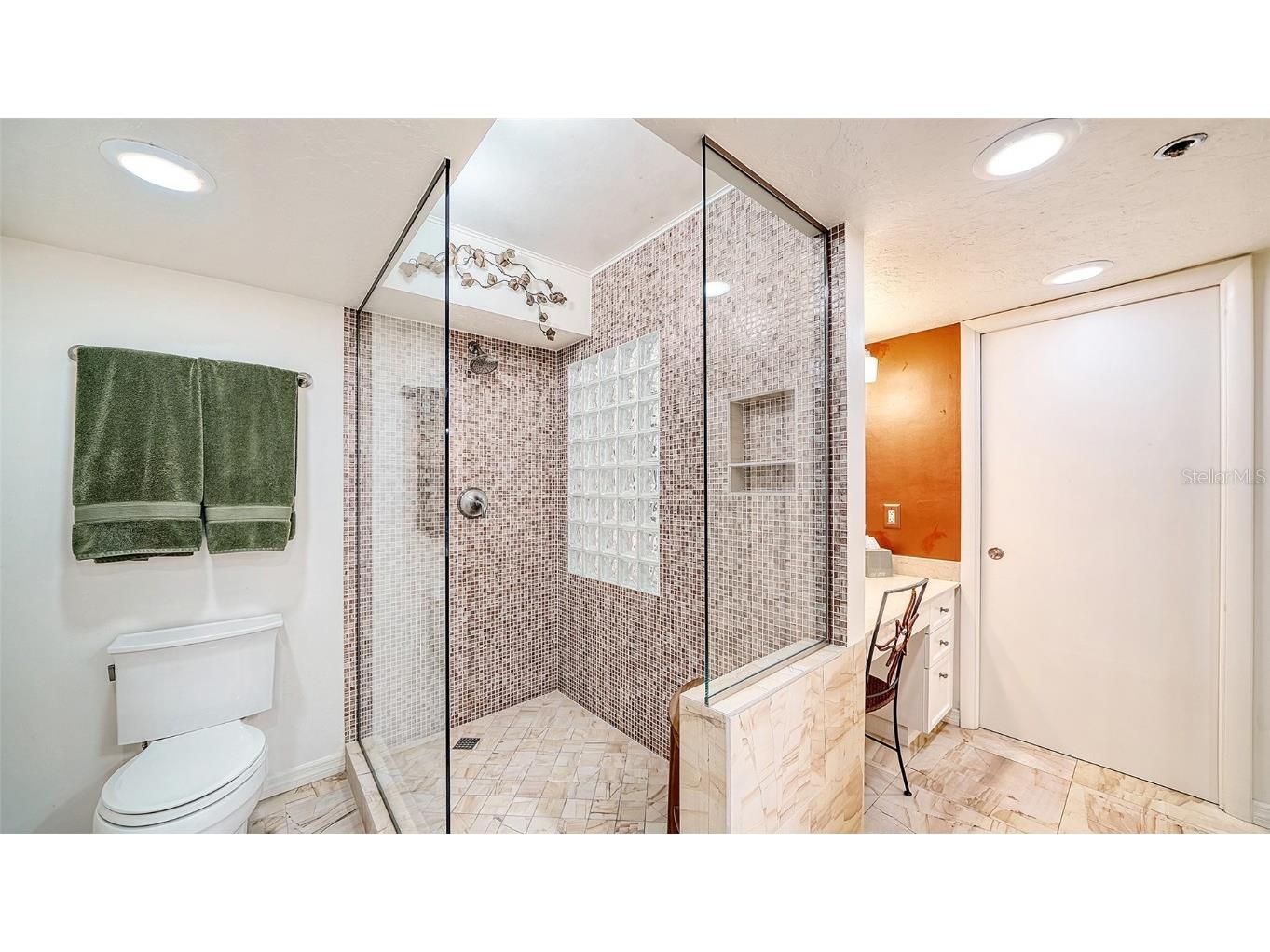 988 Blvd Of The Arts #1214 Sarasota FL 34236 - SARASOTA BAY A4674022 image26