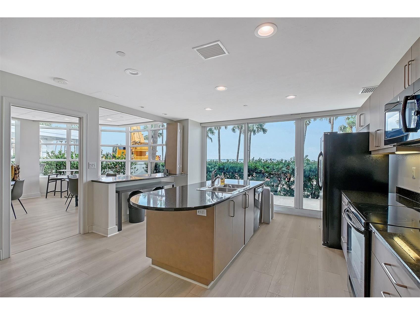 988 Blvd Of The Arts #1411 Sarasota FL 34236 A4686323 image47