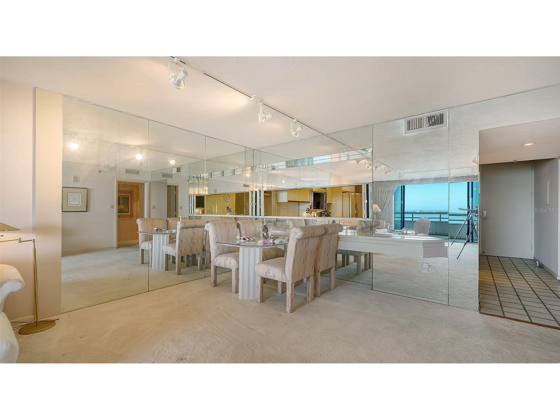 988 Blvd Of The Arts #1411 Sarasota FL 34236 A4686323 image7