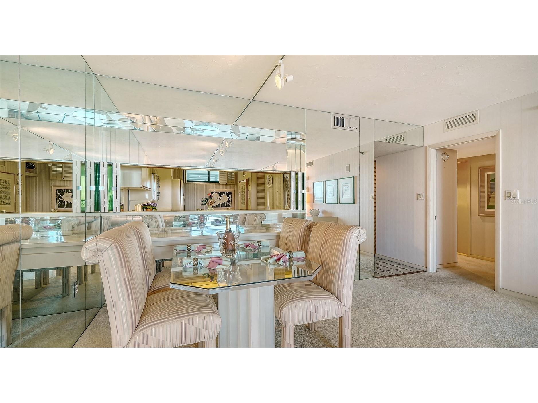 988 Blvd Of The Arts #1411 Sarasota FL 34236 A4686323 image8