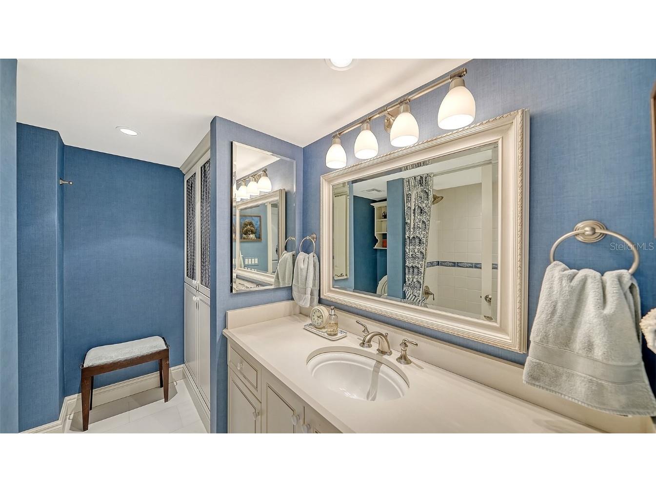 988 Boulevard Of The Arts #S1814 Sarasota FL 34236 - SARASOTA BAY A4670319 image47