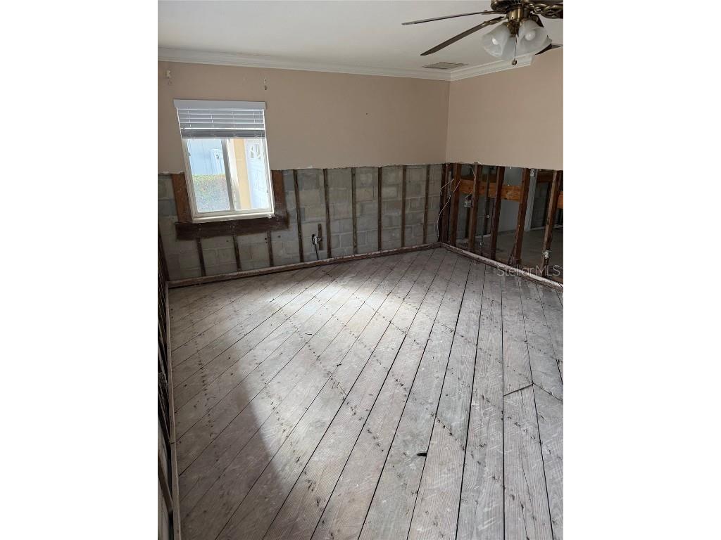 988 Bruce Avenue Clearwater Beach FL 33767 TB8330385 image12