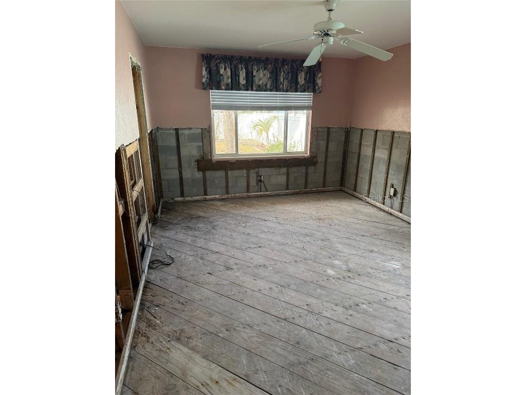 988 Bruce Avenue Clearwater Beach FL 33767 TB8330385 image14