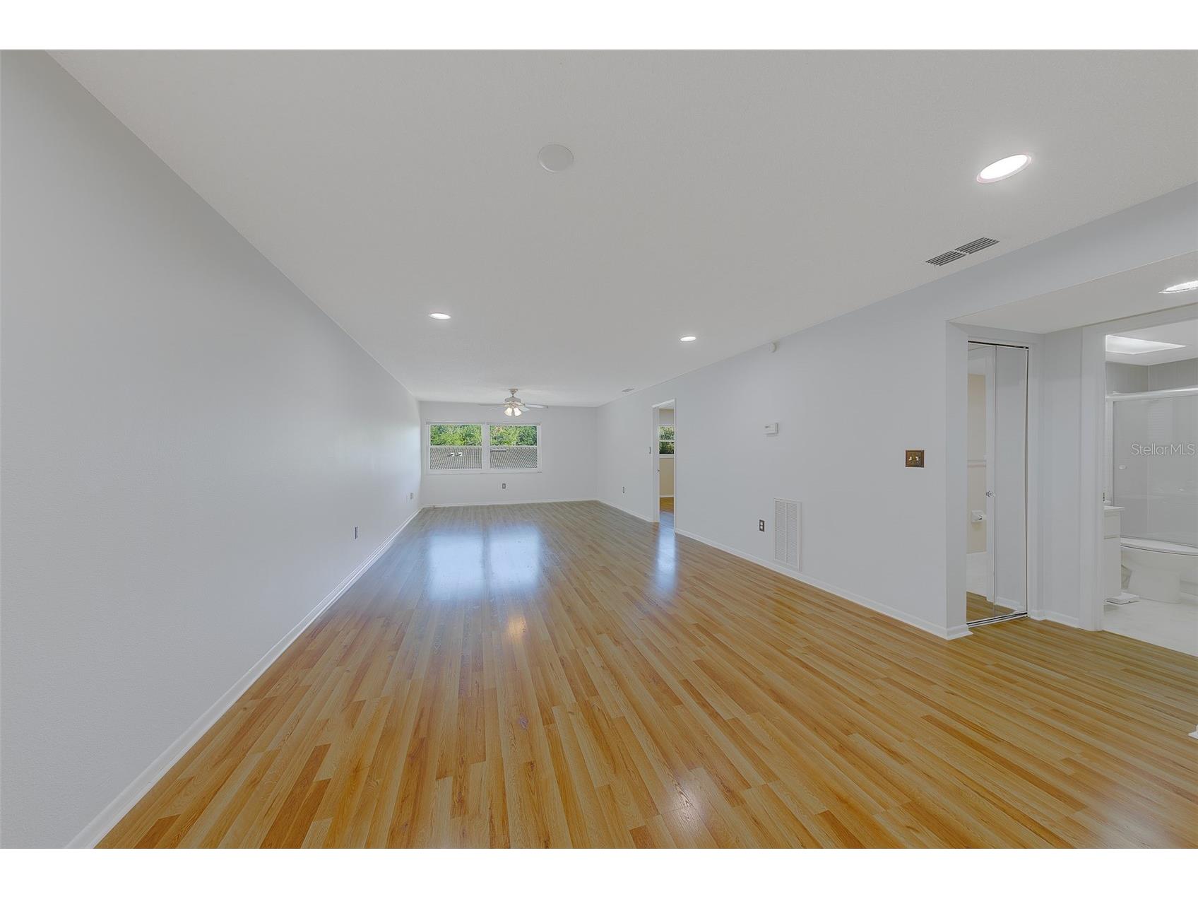 9881 113th Street #215 Seminole FL 33772 TB8499353 image10