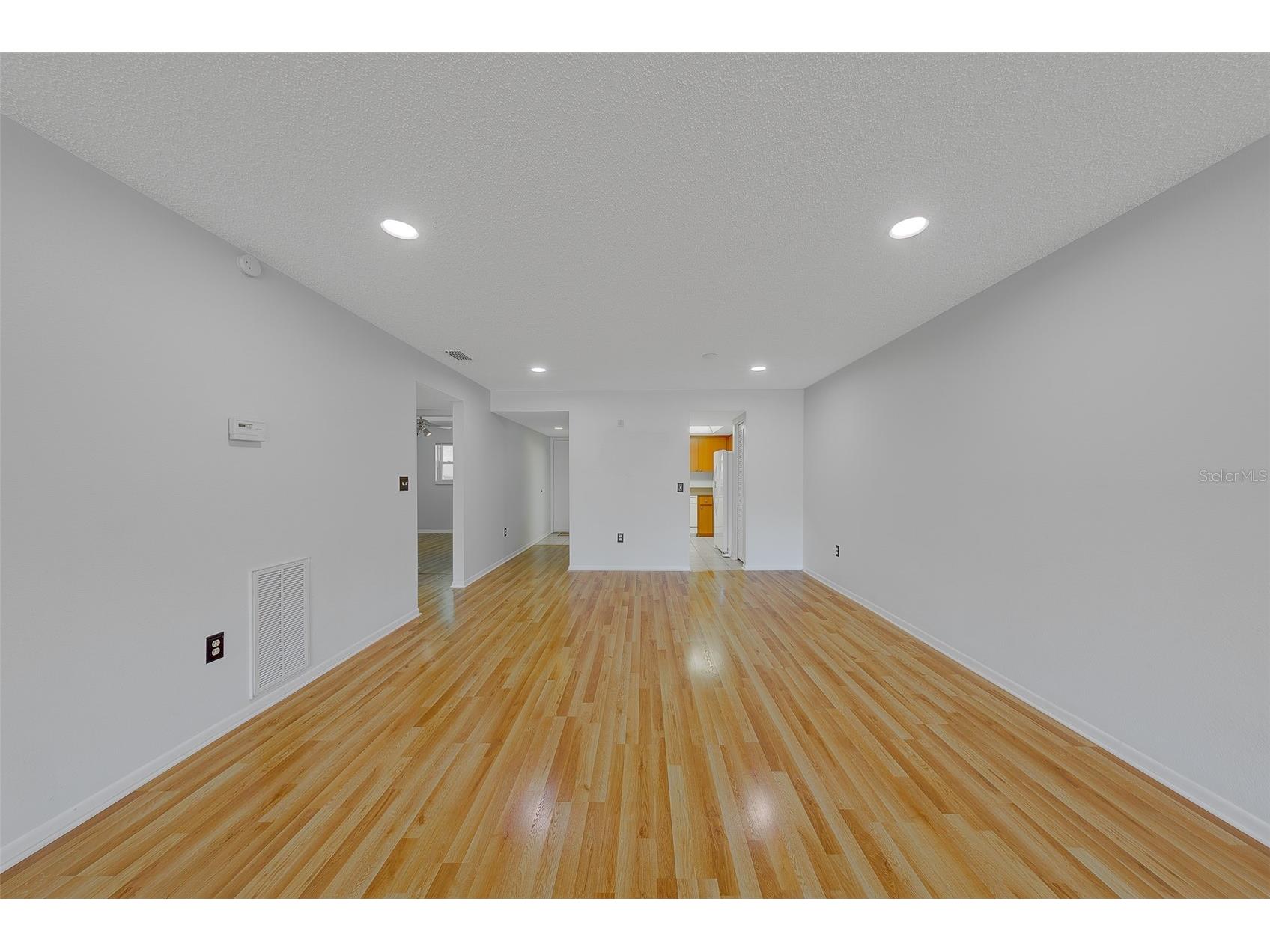 9881 113th Street #215 Seminole FL 33772 TB8499353 image13