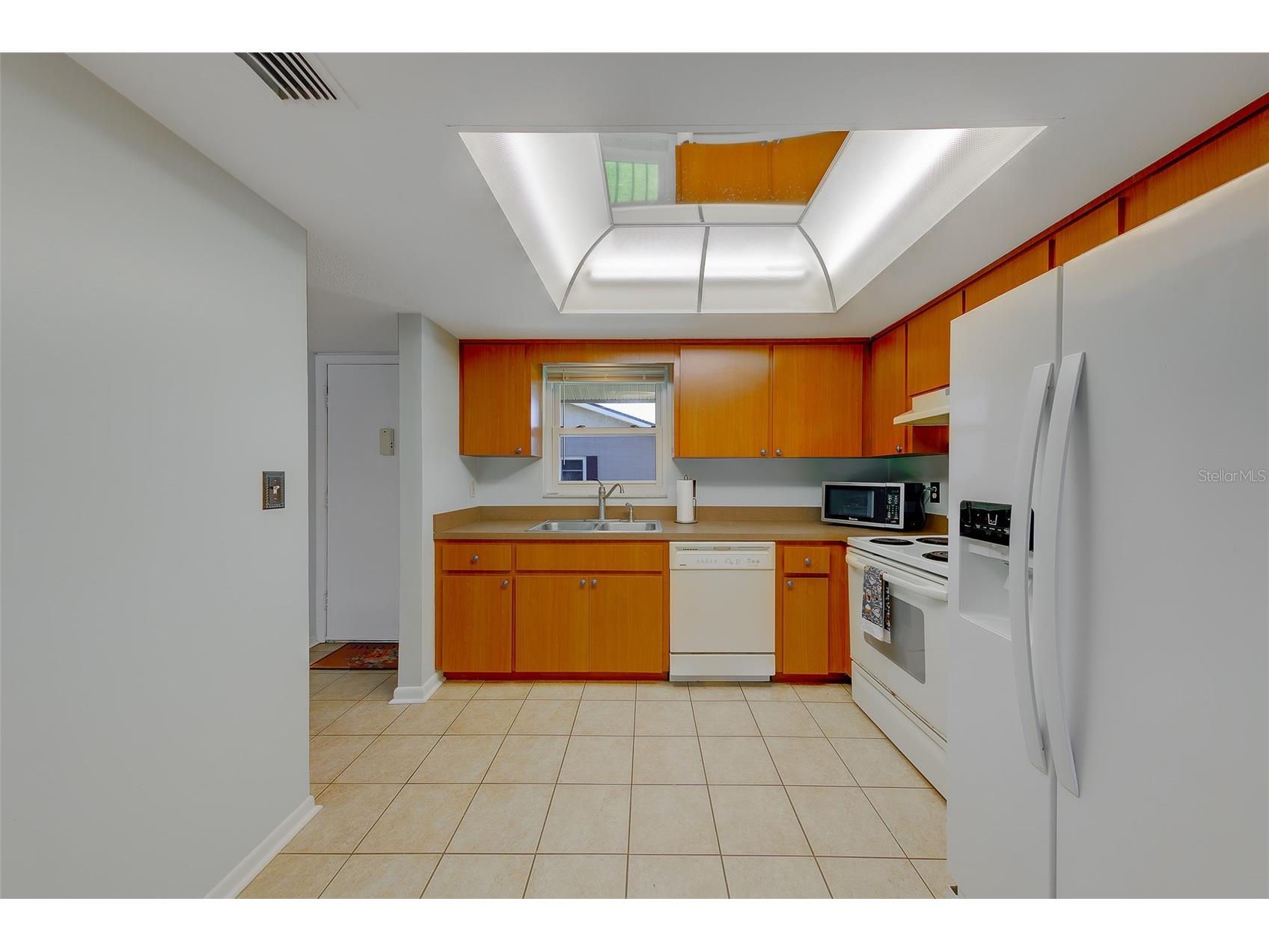 9881 113th Street #215 Seminole FL 33772 TB8499353 image14