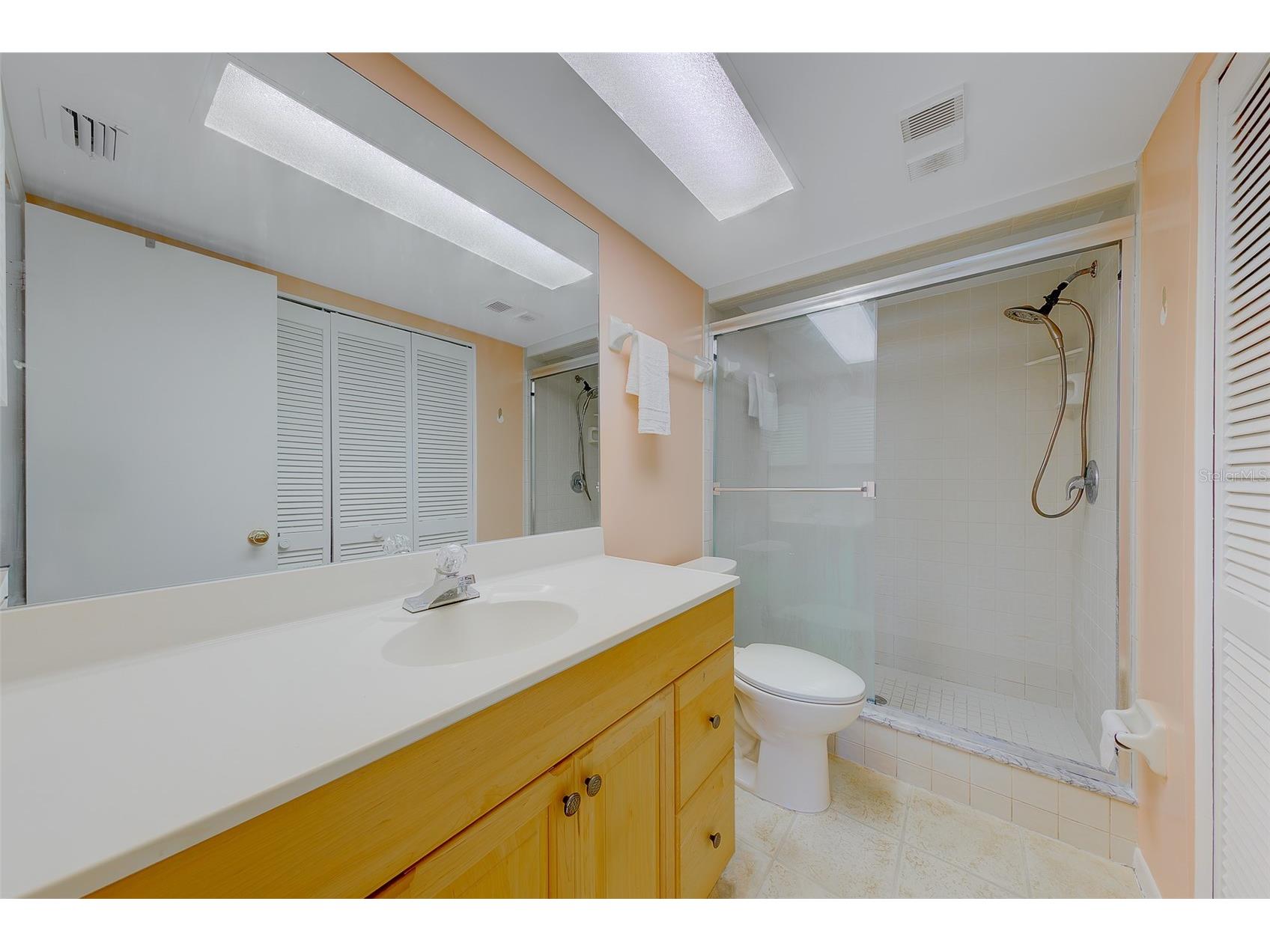 9881 113th Street #215 Seminole FL 33772 TB8499353 image22