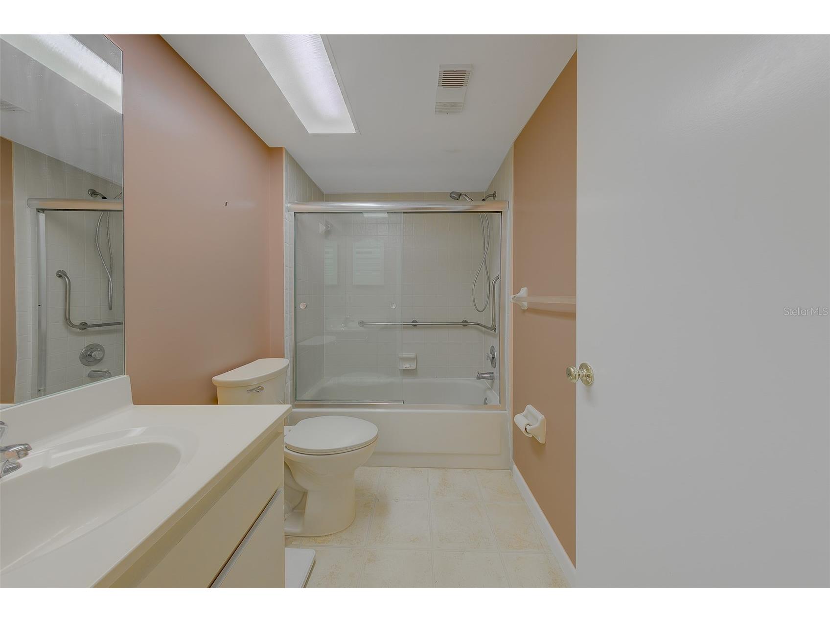 9881 113th Street #215 Seminole FL 33772 TB8499353 image28