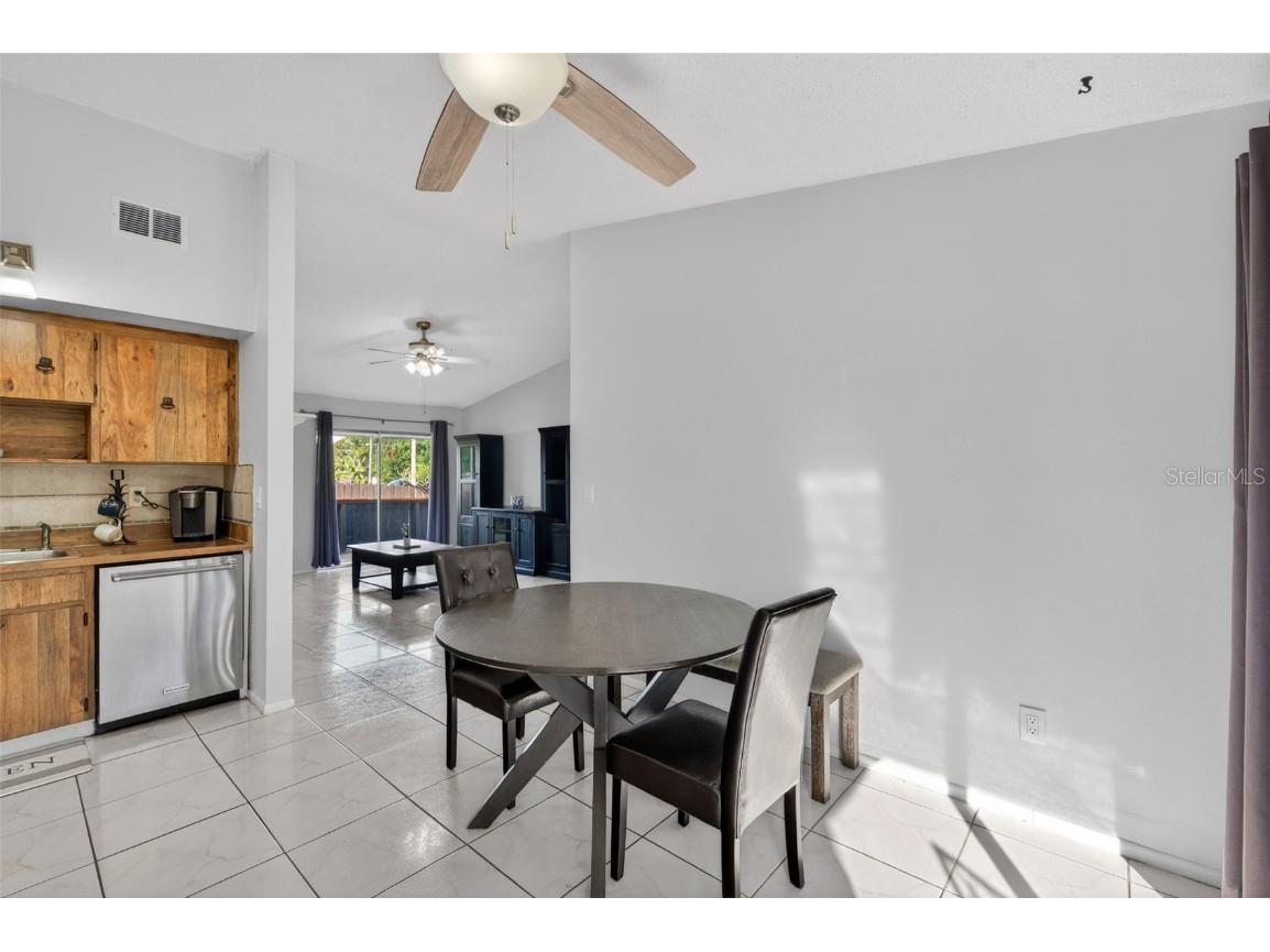 9883 88th Way Seminole FL 33777 TB8461123 image21