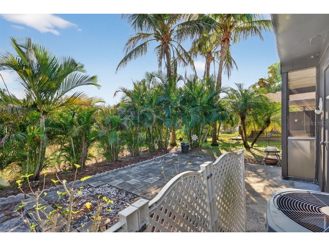 9883 88th Way Seminole FL 33777 TB8461123 image46